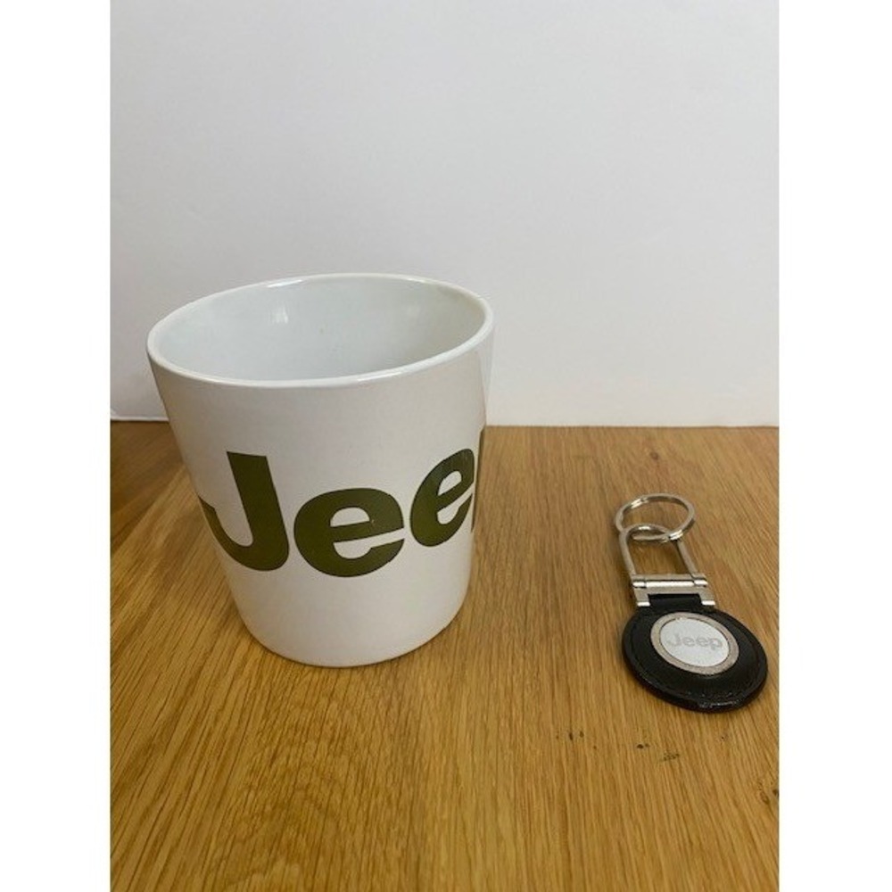 Jeep Coffee Mug and Keychain Set White Green Black Good Logo Automotive Bundle‎